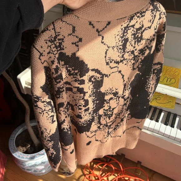 Chic Tan and Black Floral Cardigan Small - Picture 6 of 11